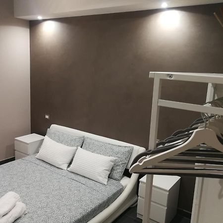 Maison Ane Marie Avola Kültér fotó