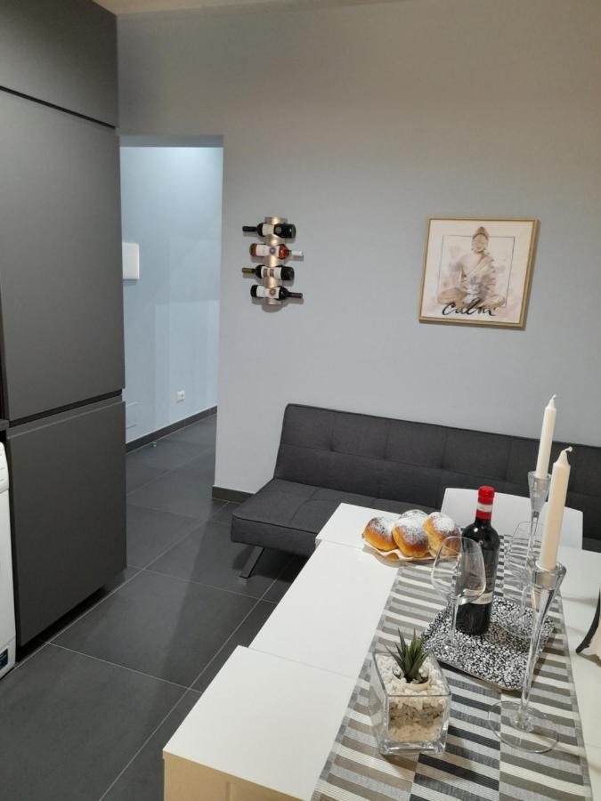 Maison Ane Marie Avola Kültér fotó